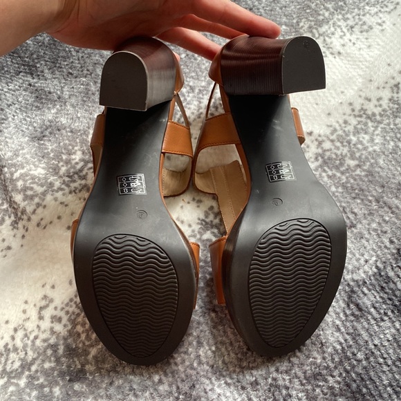 NWOT Moda Spana High Heels - Picture 6 of 6